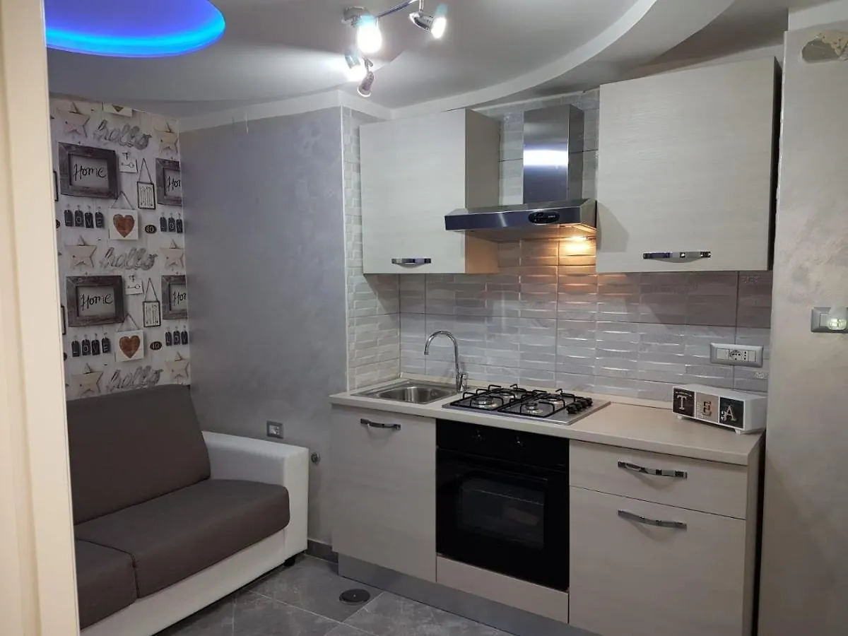 Rebby'S Home Naples